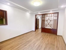 Hình ảnh hiếm có! tập thể Thành Công- Đê La Thành- Ba Đình 80m 2PN oto đỗ chân