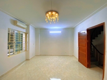 Hình ảnh Bán nhà Nguyễn Khánh Toàn, Cầu Giấy nhà đẹp, 30m ra ô tô 35m2, 5.2tỷ
