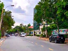 Hình ảnh Toà nhà văn phòng mới tại Thảo Điền, 19x19m đất, 5 tầng + 1 hầm