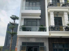 Hình ảnh Bán nhà trệt 2 lầu 62m2 4pn kế bên TTTM AEON Thuận An Bình Dương
