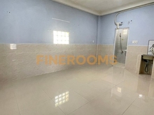 Hình ảnh Phòng Mới Trống Sạch Sẽ Cửa Sổ Trời Đón Ánh Sáng Tự Nhiên Ngay CộngHòa