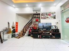 Hình ảnh Bán nhà Văn Cao, Ba Đình, 50m2, 3T, MT 4.25m. Giá 7.8 tỷ. Ngõ ô tô.