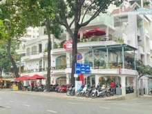 Hình ảnh Chính chủ đi nước ngoài cần bán nhà Mặt tiền đường Trường Sa, Quận 3