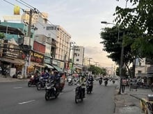 Hình ảnh Bán nhà Quốc Lộ 13 Đối Diện Bến Xe Miền Đông, 180tr/m2