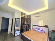 Hình ảnh Bán nhà ĐẸP, KD, Ô TÔ VÀO, 2 mặt ngõ, Đội Cấn Ba Đình 78M 5T, 17 tỷ