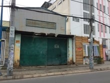 Hình ảnh Kho vị trí đẹp đường Nguyễn Trọng Tuyển, 250m2