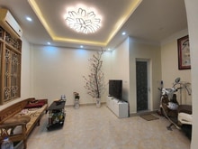 Hình ảnh Bán gấp nhà Hào Nam - Dân xây chắc chắn - Tặng nội thất