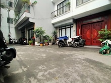 Hình ảnh GẤP! Nhà Bồ Đề, cầu Chương Dương, 40m2, 5T, sân rộng ô tô, chỉ 7.9 tỷ.