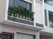 Hình ảnh Hiếm.Bán nhà Tư Đình Long Biên 36m 5T 6.6tỷ thag máy gara oto tránh KD