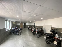 Hình ảnh Bán toà nhà 7 tầng thang máy, mặt phố Ngọc Thuỵ, lô góc 2 mặt đường