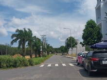 Hình ảnh Bán nhanh 30 nền đất đường Nguyễn Hoàng,An Phú,Q.2,giá 2tỷ250/80M2.SHR