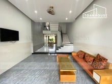 Hình ảnh Cho thuê nhà đẹp 5 phòng ngủ gần bãi tắm Sơn Thủy
