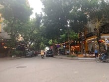 Hình ảnh Cần bán nhanh căn biệt thự Mỹ Đình- gần đường Lê Đức Thọ, S = 200 m