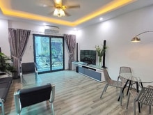 Hình ảnh BÁN NHÀ ĐẸP TẠI PHỐ TRẠM LONG BIÊN 40M2 5 tầng oto vào nhà