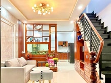 Hình ảnh Ở NGAY! Bán Nhà Đẹp 4 Tầng HXH Phan Xích Long, 45m2 (4x11.3m), 7.8 Tỷ