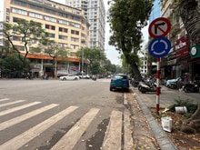 Hình ảnh Bán mặt phố Lê Đại Hành 43m 5 tầng HIếm