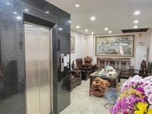 Hình ảnh Cho thuê mặt phố THANG MÁY Âu Cơ 135m2 x 6tầng, MT8m