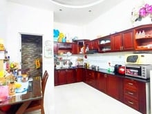 Hình ảnh GẤP BÁN,LẠC LONG QUÂN GẦN, 30M ra Mặt Tiền ,DT 50M2 X3 Tầng Chỉ 5,2 tỷ