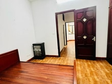Hình ảnh 6,8 tỷ Ngõ 603 Lạc Long Quân diện tích 45m2 5 tầng 5 phòng ngủ