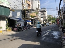 Hình ảnh Bán nhà mặt tiền Nguyễn Tiểu La, P. 8, Q. 10. DT: 3,9x14m