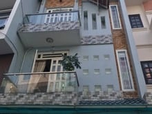 Hình ảnh Cho thuê nhà hẻm 5m thông gần chợ Phạm Văn Bạch đường Phan Huy ích,P12