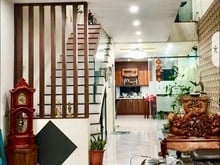 Hình ảnh Bán Nhà Sài Đồng 93m2-5 tầng- Mt 4.5m-GARA Ô TÔ 7 CHỖ-KD- hơn 9 tỷ