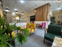 Hình ảnh Cho thuê nhà 200m2 ngang 10m  MẶT TIỀN KINH DOANH đường KHÚC HẠO