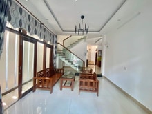 Hình ảnh Căn nhà mặt tiền Dương Khuê 4 phòng ngủ