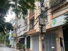 Hình ảnh Cho thuê riêng  ngõ 32  Mạc Thái Tổ. DT 50m2, 5 tầng. Giá 23 tr/thg