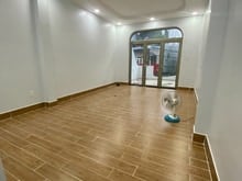 Hình ảnh Cho thuê nhà nguyên căn Mặt Tiền 343A Nguyễn Trọng Tuyển, P1, Tân Bình