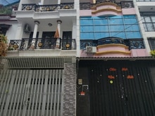 Hình ảnh Gấp bán- 3 tầng (5x12) hẻm 8m thông 1 xẹt