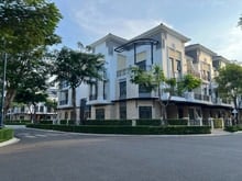 Hình ảnh Chính chủ gửi bán biệt thự góc mini song lập Verosa Park ngang 10x17