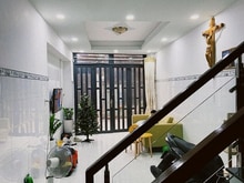 Hình ảnh Nhà đúc 2 tầng - 45 m2 - Giáp bình Thạnh - ở tốt gần chợ GV & ĐHCN4