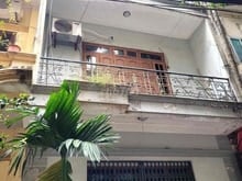 Hình ảnh Cho thuê nhà Trung Kính, ngõ oto. DT 50m2, 4 tầng. Giá 18 triệu/tháng
