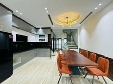 Hình ảnh Bán nhà Nguyễn Văn Cừ 7 tầng thang máy phun nội thất ô tô vào nhà 14,2