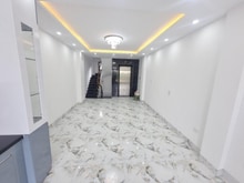 Hình ảnh BÁN NHÀ ĐẸP PHỐ TRẠM LONG BIÊN 51m2 6 tầng thang máy