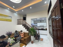 Hình ảnh Bán Nhà Đội Cấn Liễu Giai Ba Đình 4Tỷ 45M 5Tầng Mới Keng Full Nội Thất