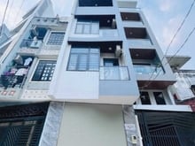 Hình ảnh Căn Hiếm * Nhà Đẹp 4 Tầng - 5PN, 4WC - Xe Hơi Vào Tận Cửa, Khu An Ninh