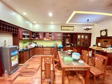 Hình ảnh biệt thự trung tâm cầu giấy, DT128m, 5 tầng, MT 6m, giá 28 tỷ.