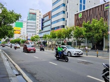 Hình ảnh Cho thuê nhà 2 mặt tiền Quận Phú Nhuận, DT đất 600m2, gồm 2 khối nhà