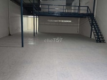 Hình ảnh Cho thuê kho mới đẹp sạch sẽ trần cao đường xe tải 5t Phan Huy ích.