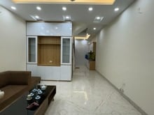 Hình ảnh Bán NhàThạch Bàn 40m 5 Tầng, 6 Phòng Ngủ, Sân cổng riêng - 3.85 Tỷ