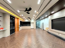 Hình ảnh Mặt Phố Nguyễn Văn Cừ - 103m2, 8 tầng, vỉa hè, có hầm, thang máy.KD