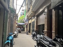 Hình ảnh Bán Nhà Phố 8/3 Phân Lô, 32m2, 5 tầng, nở hậu, 2 thoáng, oto đỗ cửa