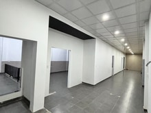 Hình ảnh mặt tiền gần Phạm Văn Đồng , ngang 9m , 2 tầng trống