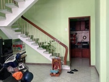 Hình ảnh Cho thuê nhà HẺM XE HƠI Cách Mạng Tháng 8 2 LẦU 4PN 2WC Phường 13 Q10