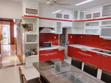 Hình ảnh Cho thuê Quận 1, 5x20m,1 hầm 6 lầu,thang máy,Hẻm Vip Nguyễn Bỉnh Khiêm