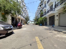 Hình ảnh Bán nhà  siêu đẹp, 5T có thang máy, 64m2, hẻm10m, Hà Huy Giáp, Q12.