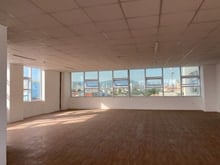 Hình ảnh Văn phòng 30-35 nhân sự làm việc đường Nguyễn Hữu Thọ, giá chỉ 15 tr