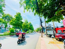 Hình ảnh Cho thuê nhà nguyên căn 1T2L mặt tiền đường Đồng Khởi.